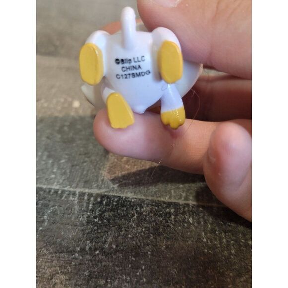 Blip LLC white cat heart Blue bow animal toy figure - Picture 4 of 4